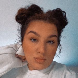 Meet your Posher, Bianca